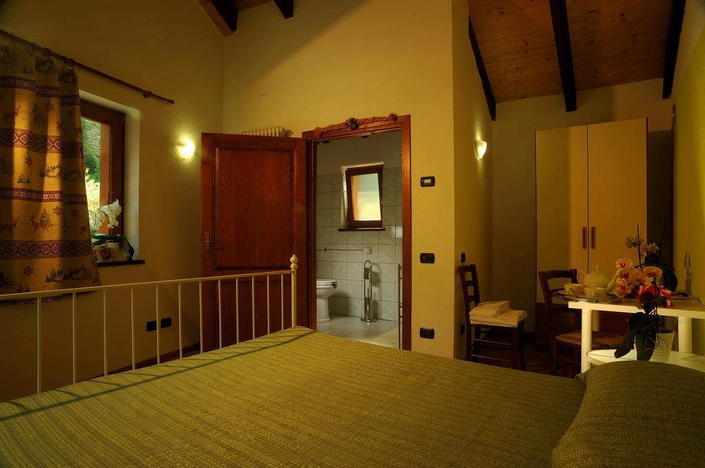 Maison Lombard Hotel Verrayes Quarto foto