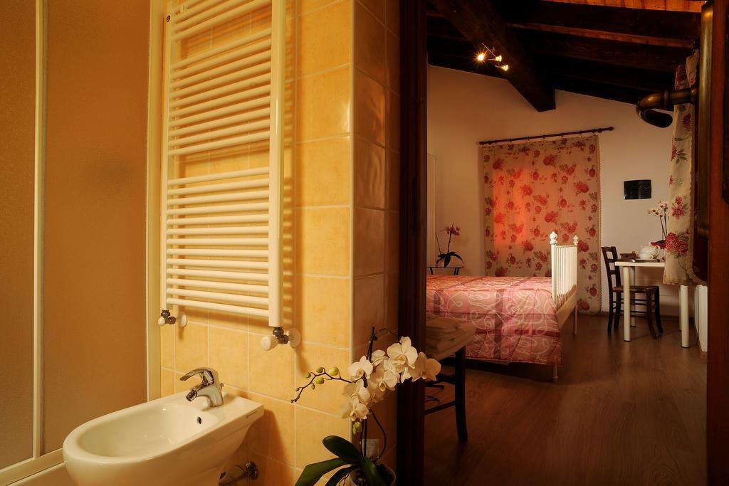 Maison Lombard Hotel Verrayes Quarto foto