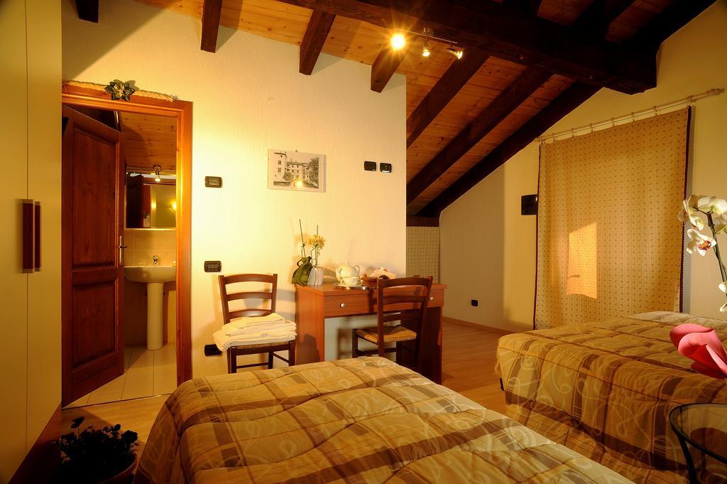 Maison Lombard Hotel Verrayes Quarto foto